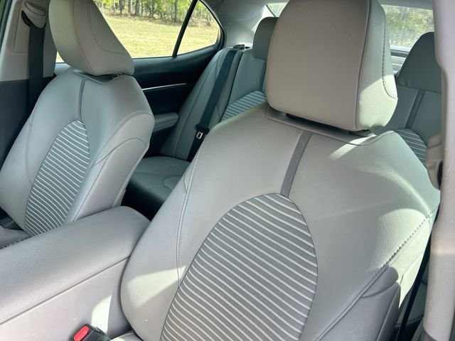 Used 2019 Toyota Camry SE image 15