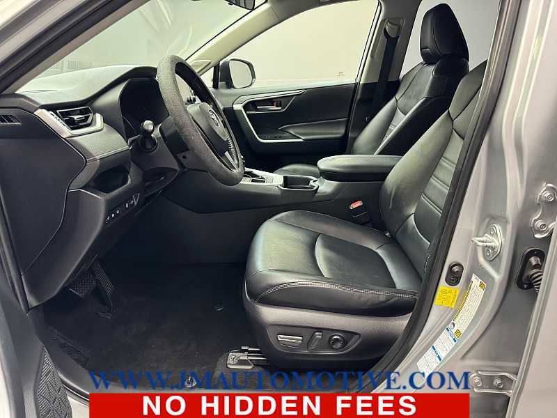 Used 2019 Toyota RAV4 XLE Premium w/ Cold Weather Package AWD/4WD image 13