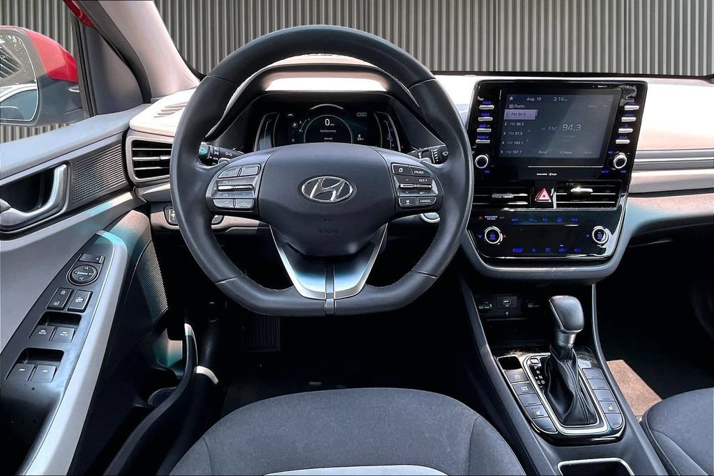 Used 2020 Hyundai Ioniq SEL FWD image 6