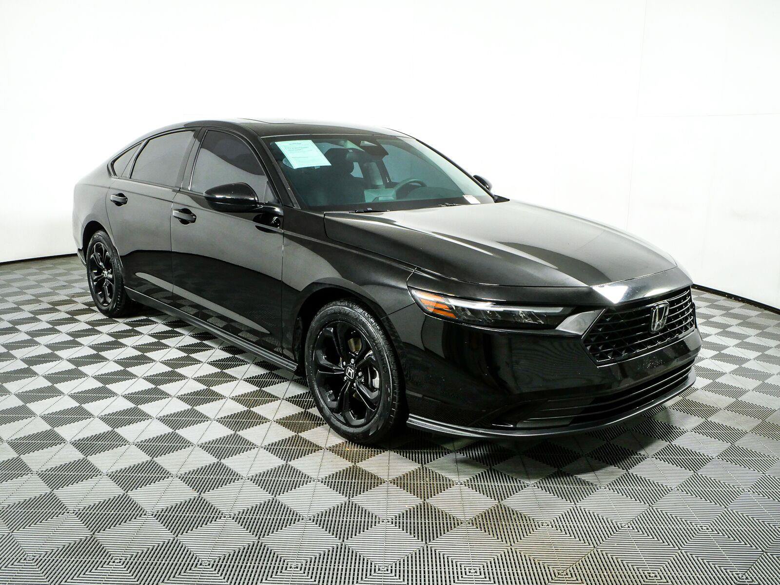 Used 2025 Honda Accord SE image 26