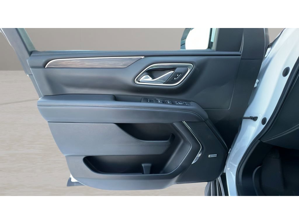 Used 2022 Chevrolet Tahoe LT w/ Luxury Package image 26