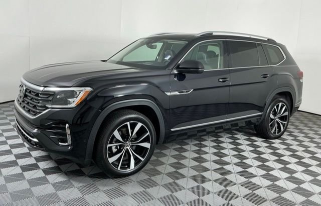 Used 2024 Volkswagen Atlas SEL Premium R-Line AWD/4WD image 4