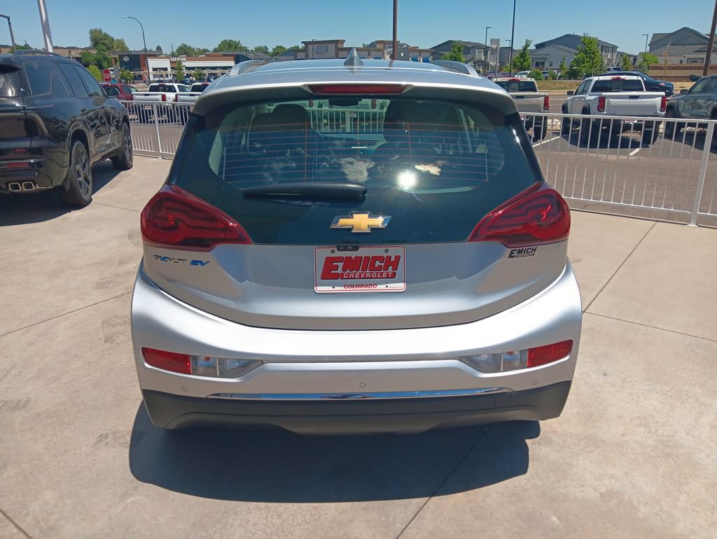 Used 2018 Chevrolet Bolt Premier w/ Driver Confidence II Package FWD image 4