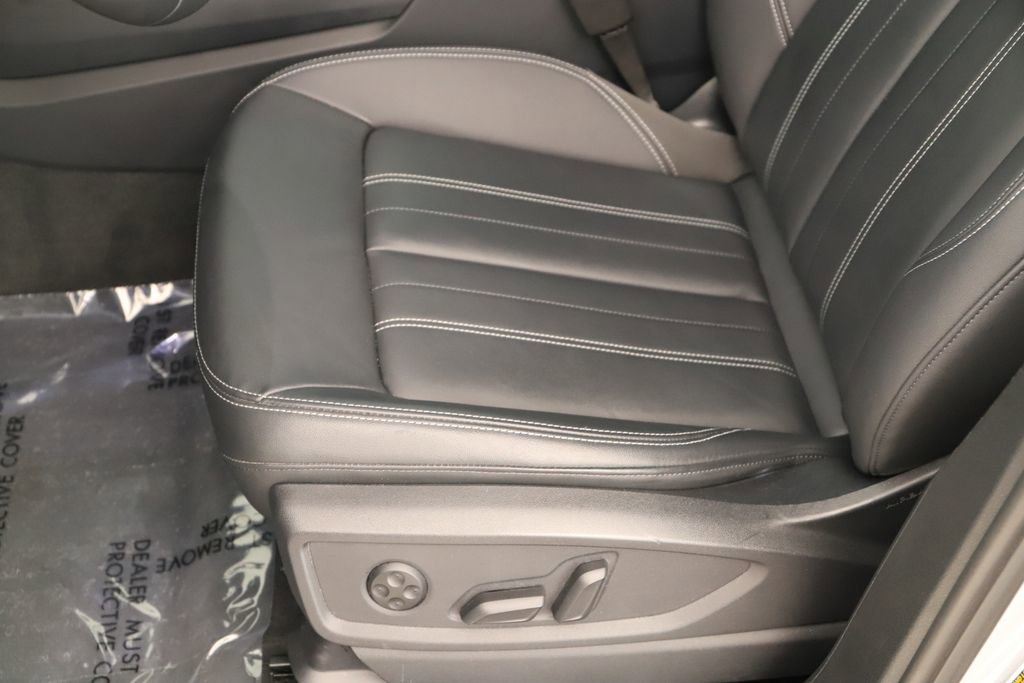 Certified 2023 Audi Q5 2.0T Premium w/ Convenience Package image 25