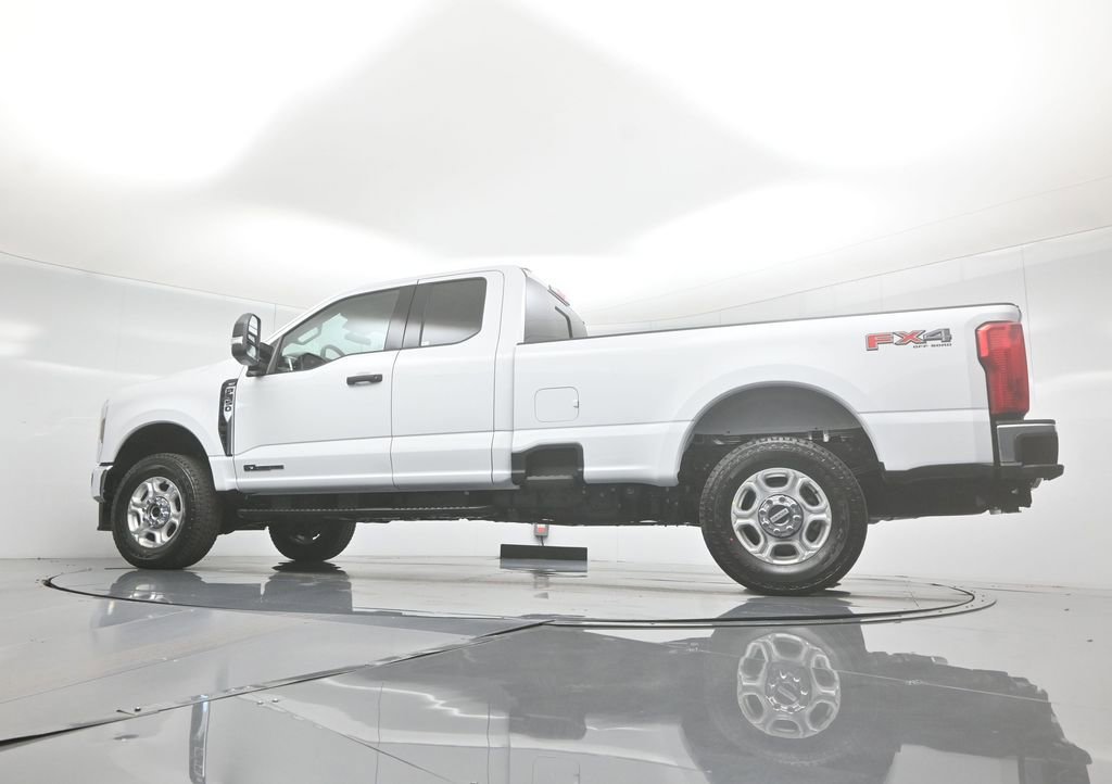 New 2026 Ford F350 XLT w/ FX4 Off-Road Package image 47