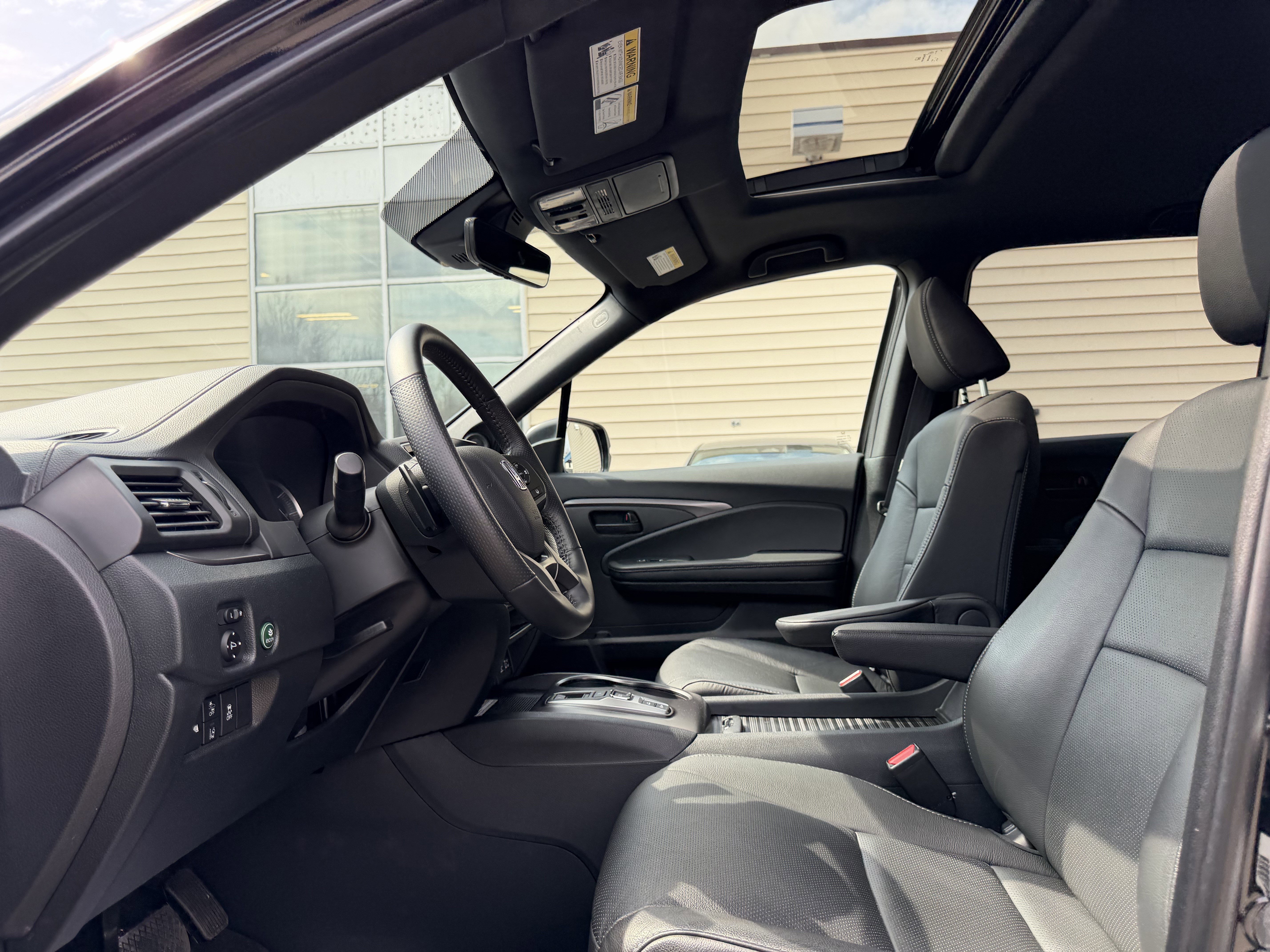 Used 2023 Honda Passport EX-L image 10