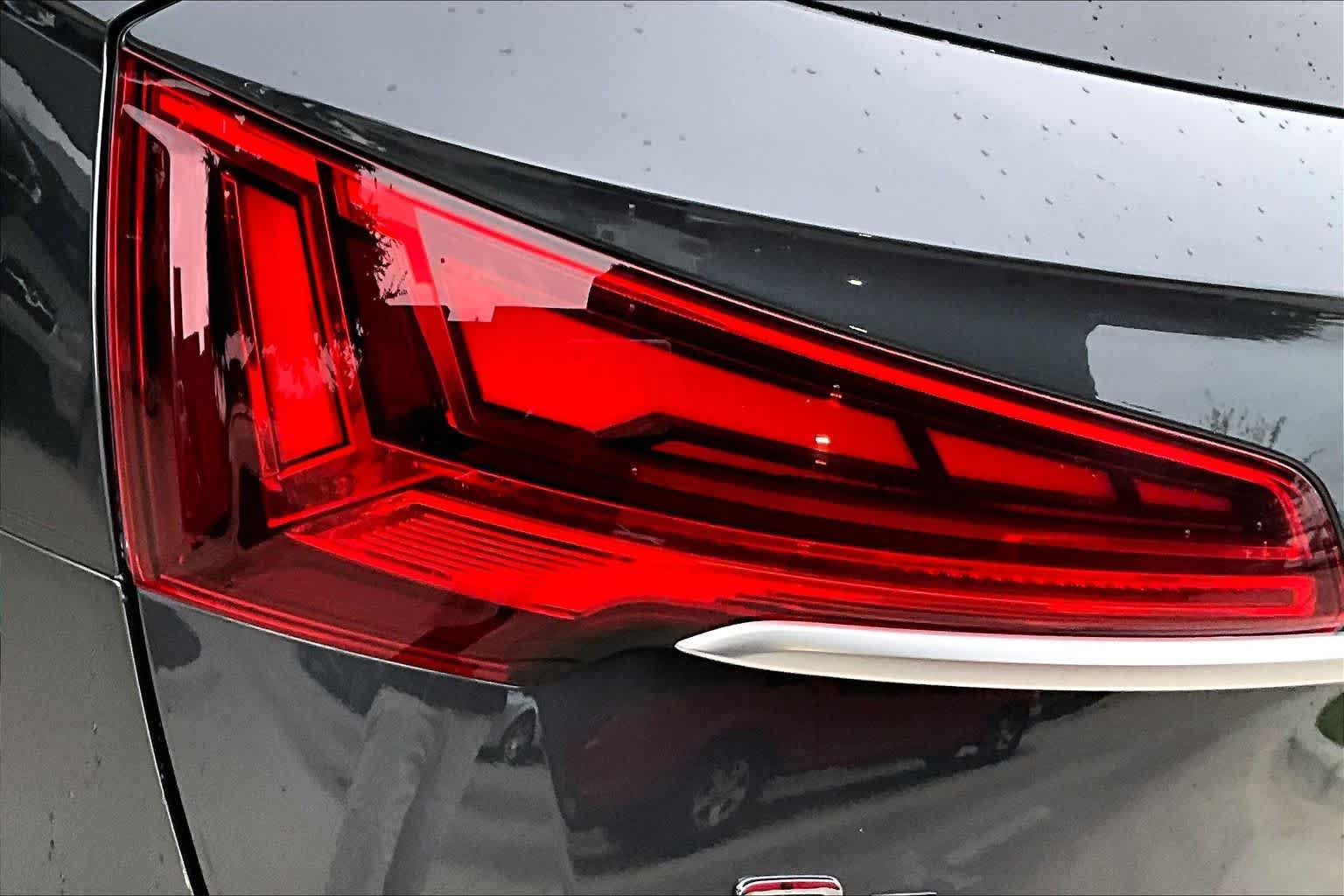 Used 2021 Audi Q5 Prestige AWD/4WD image 30