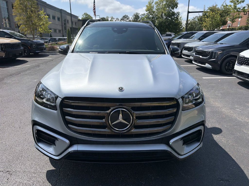 Used 2025 Mercedes-Benz GLS 450 4MATIC image 41