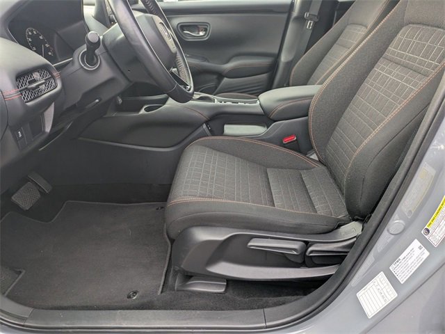 Used 2025 Honda HR-V Sport image 12