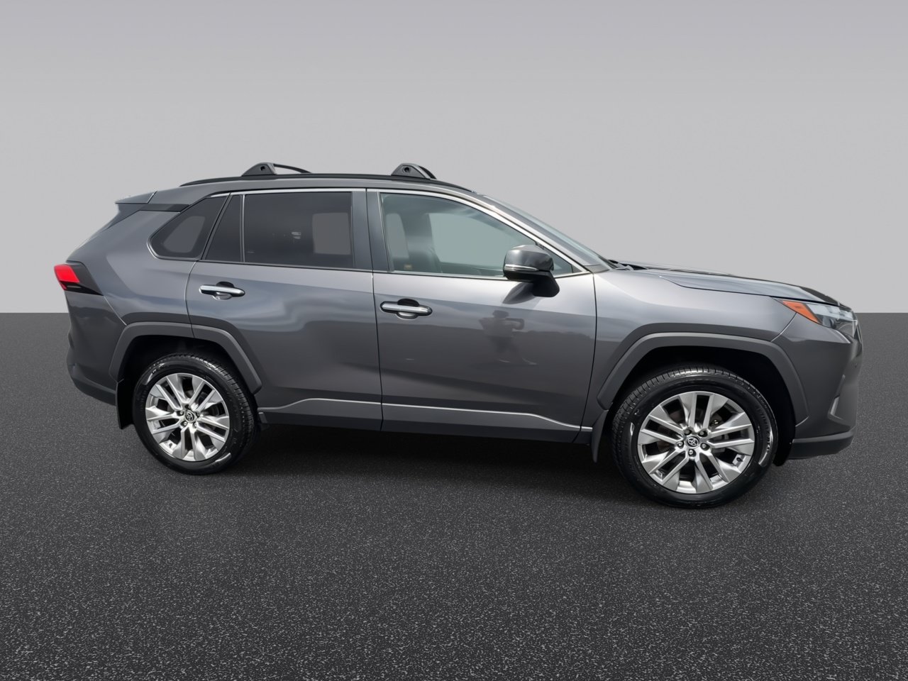 Used 2024 Toyota RAV4 Limited w/ Weather Package AWD/4WD image 10
