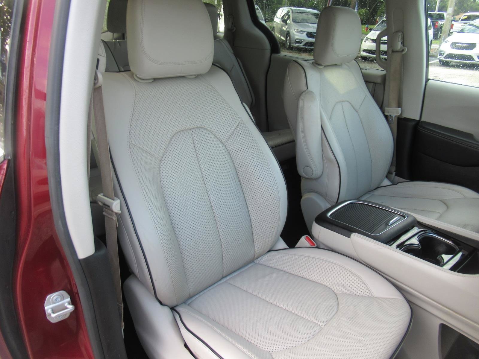 Used 2021 Chrysler Pacifica Limited w/ Premium & Safety Sphere Group AWD/4WD image 9