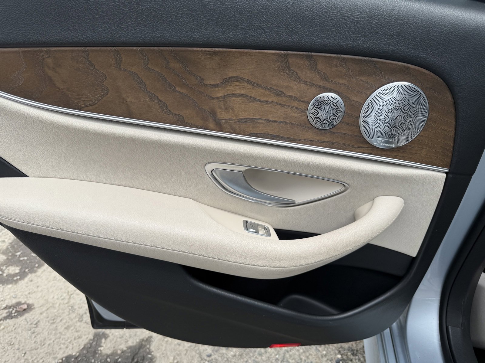 Used 2018 Mercedes-Benz E 300 image 17