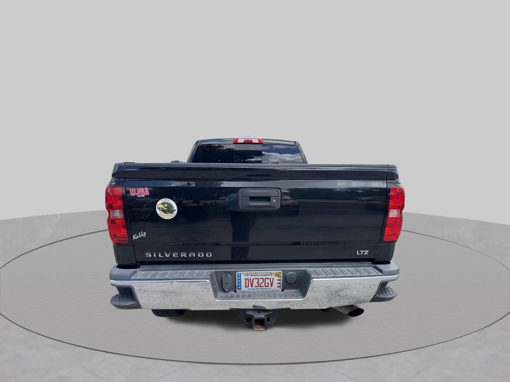 Used 2017 Chevrolet Silverado 2500 LTZ w/ LTZ Plus Package AWD/4WD image 5