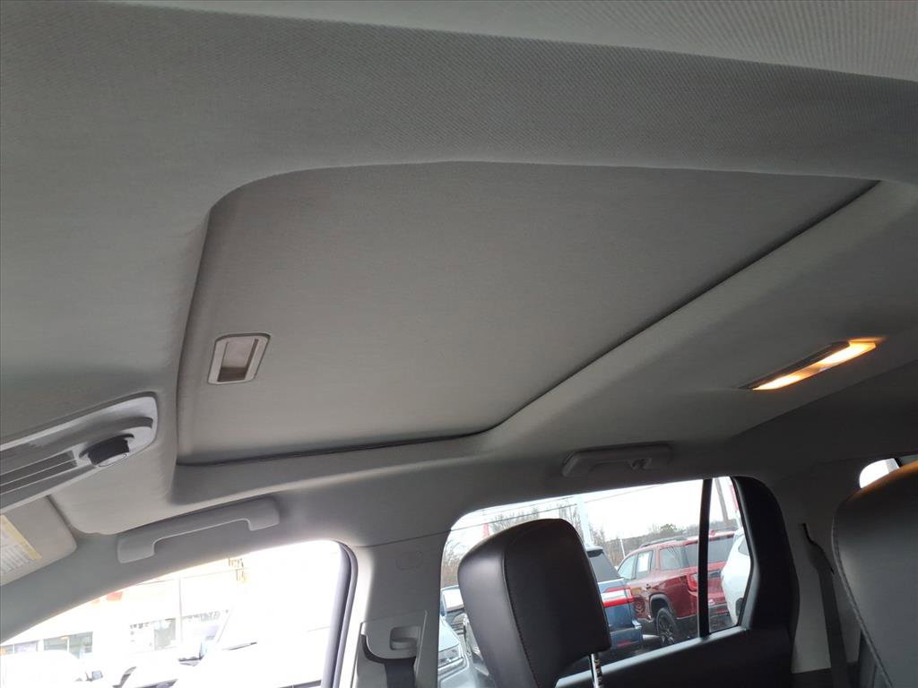 Used 2011 GMC Terrain SLT image 33