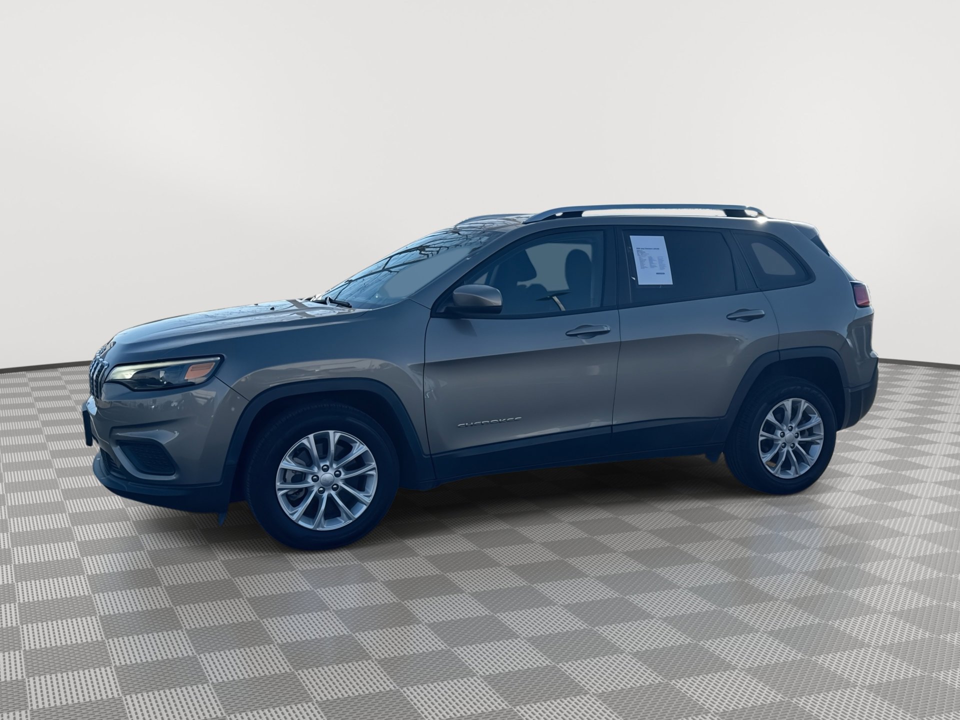 Used 2020 Jeep Cherokee Latitude image 1