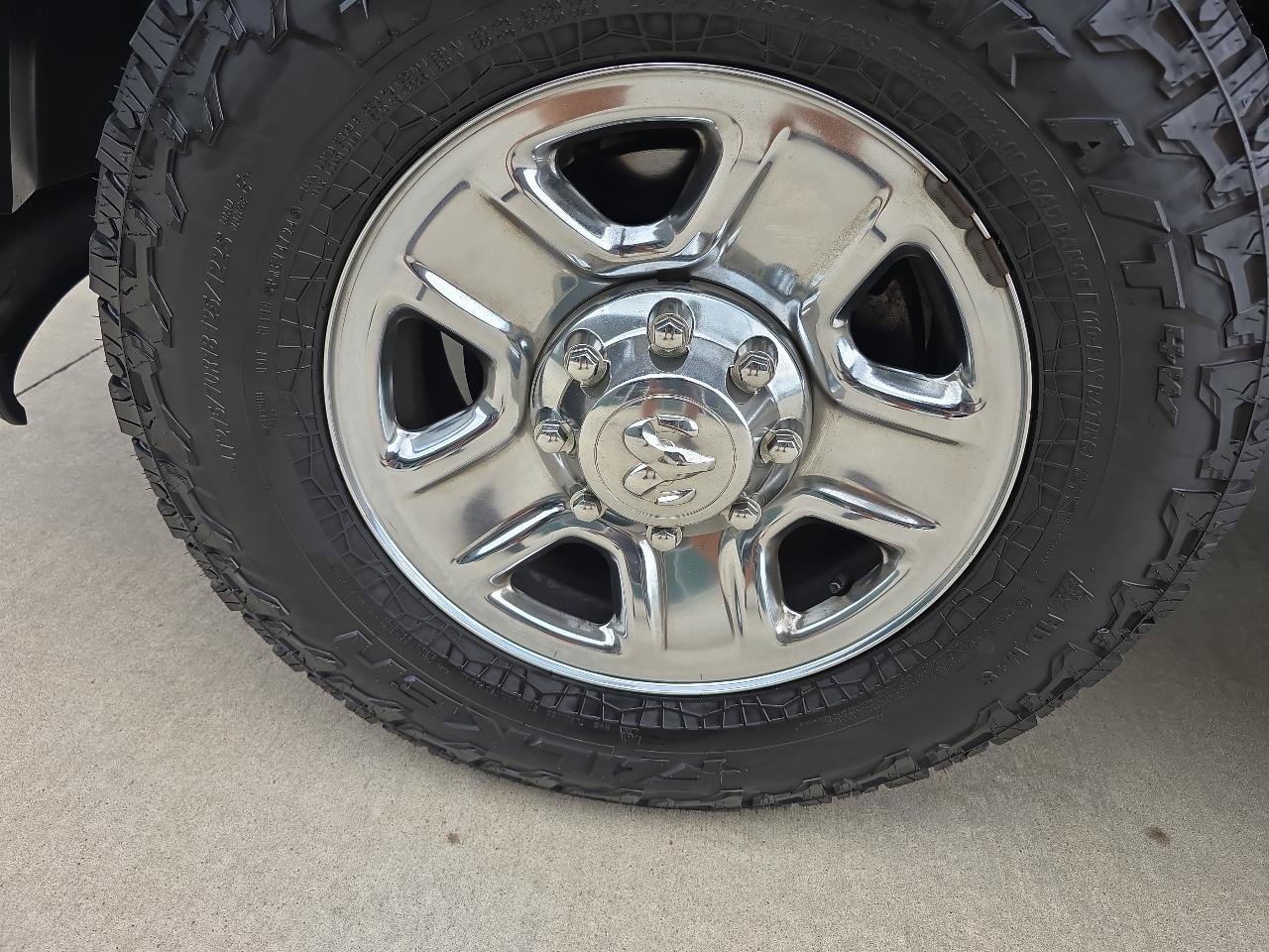 Used 2024 RAM 2500 Big Horn AWD/4WD image 3