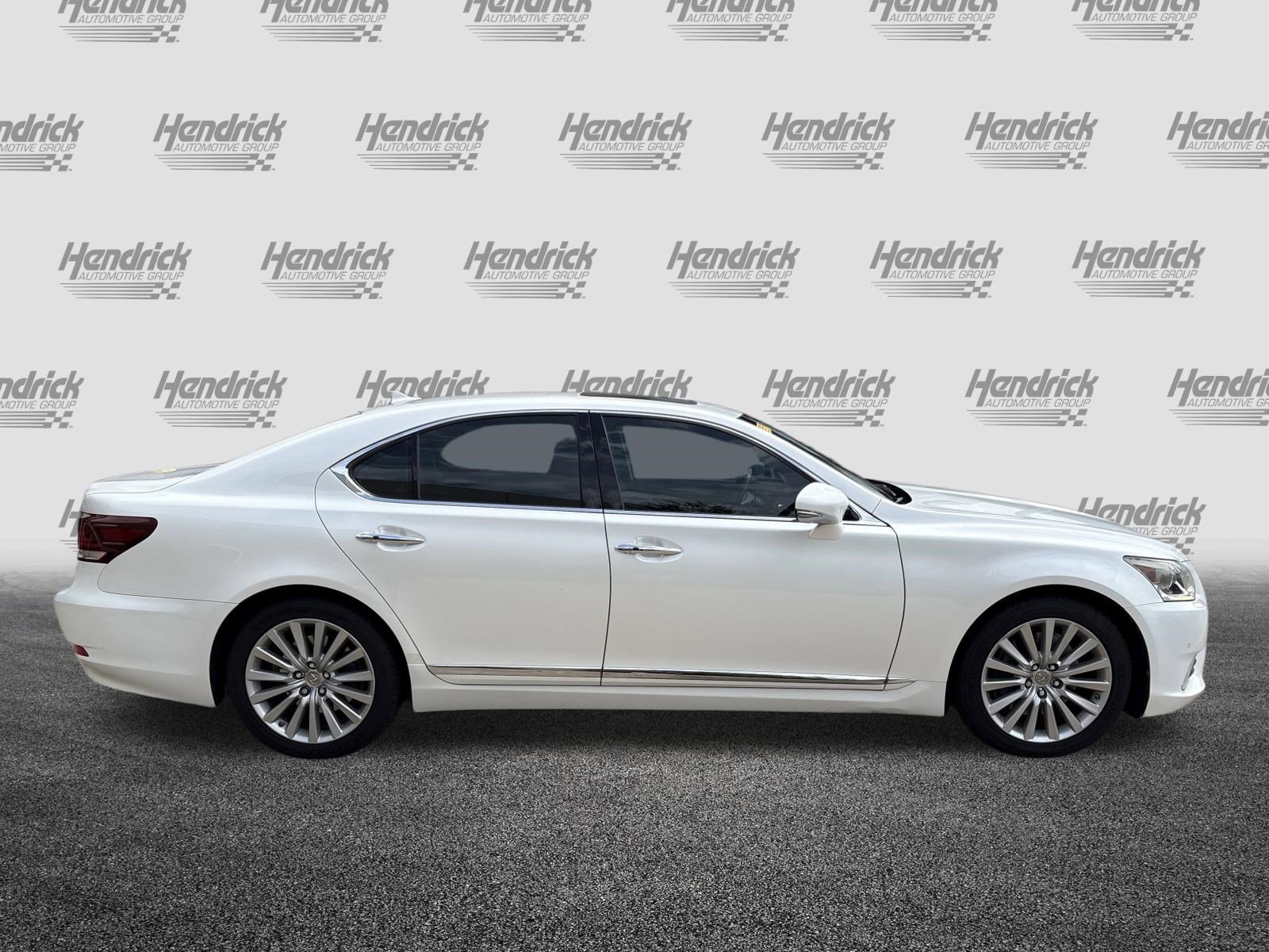 Used 2013 Lexus LS 460 AWD w/ Comfort Pkg image 11