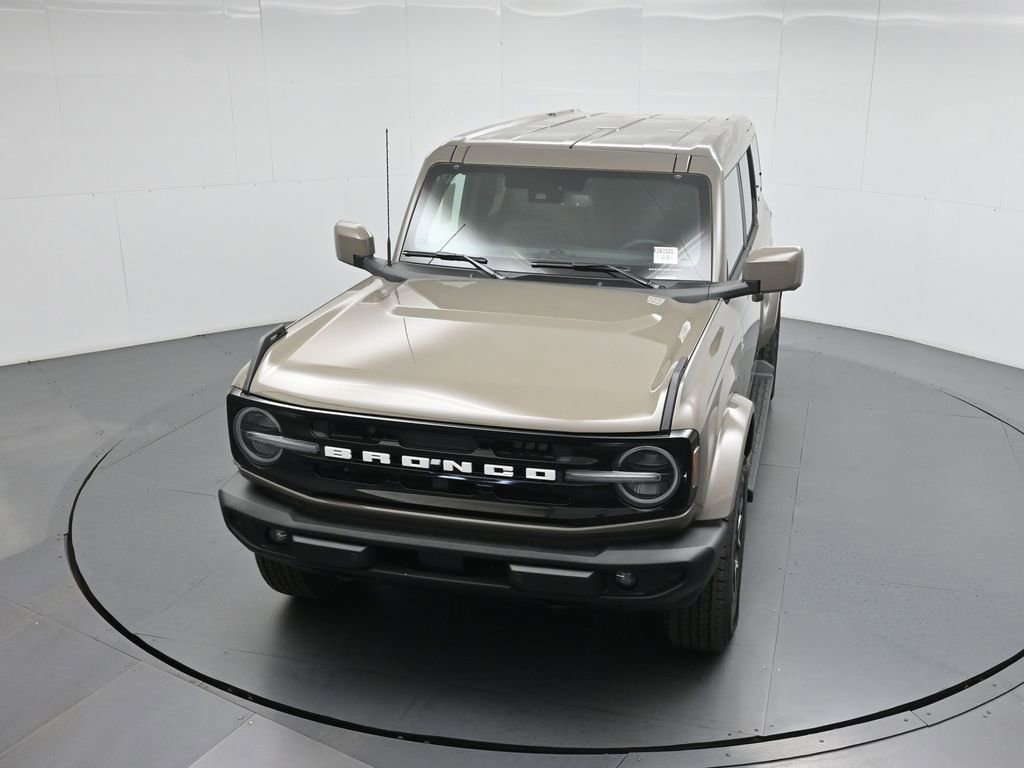 New 2026 Ford Bronco Outer Banks image 32