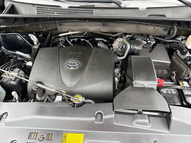 Used 2017 Toyota Highlander XLE AWD/4WD image 27