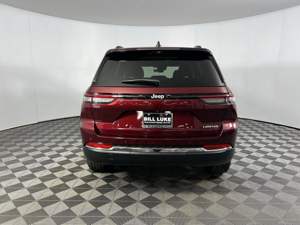 Certified 2024 Jeep Grand Cherokee Limited w/ Luxury Tech Group II image 6