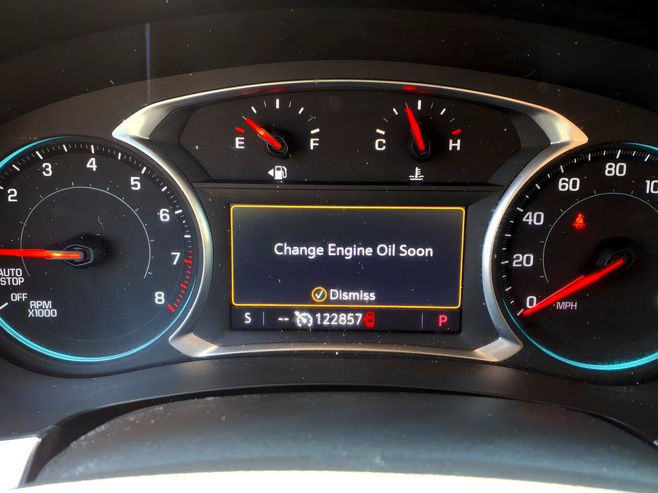 Used 2020 Chevrolet Traverse LT FWD image 26