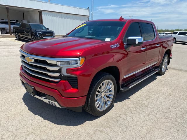 Used 2024 Chevrolet Silverado 1500 High Country w/ Technology Package AWD/4WD image 2