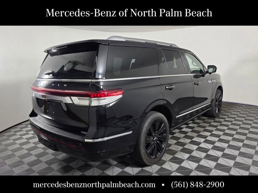 Used 2023 Lincoln Navigator Reserve image 6