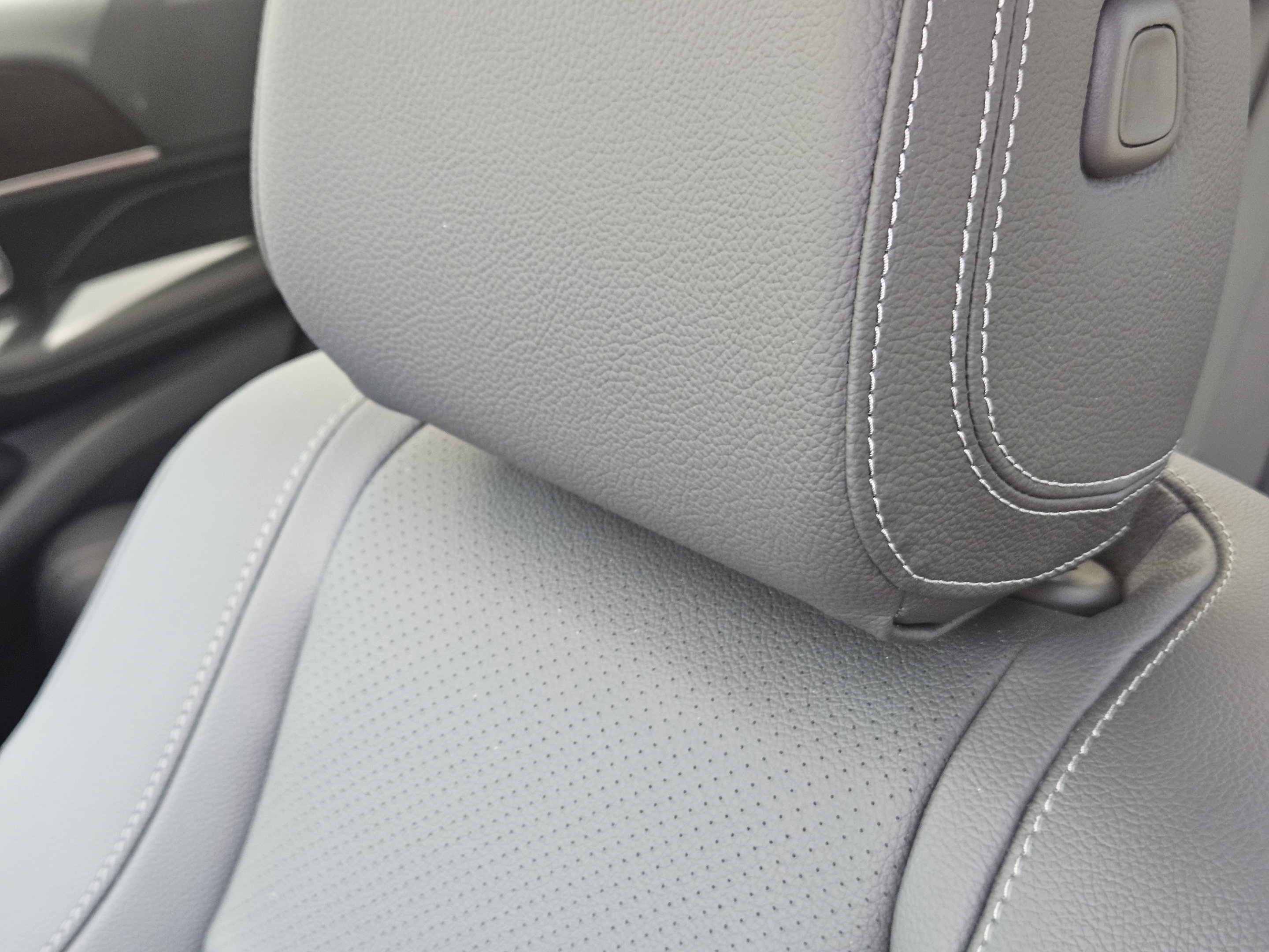 Certified 2026 Mercedes-Benz GLE 450 4MATIC image 7