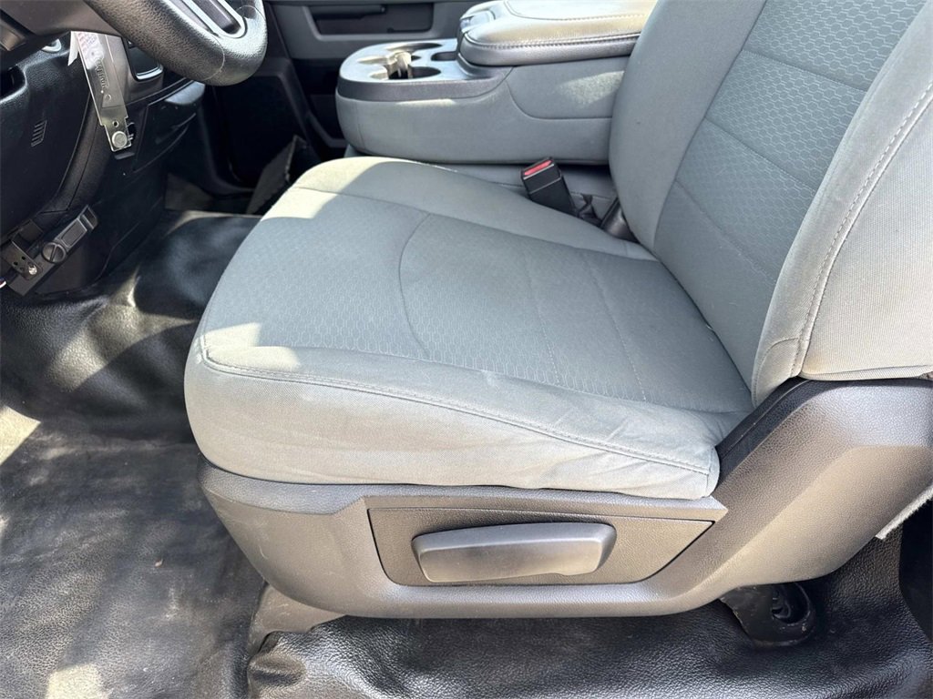 Used 2014 RAM 2500 Tradesman w/ Power & Remote Entry Group image 9