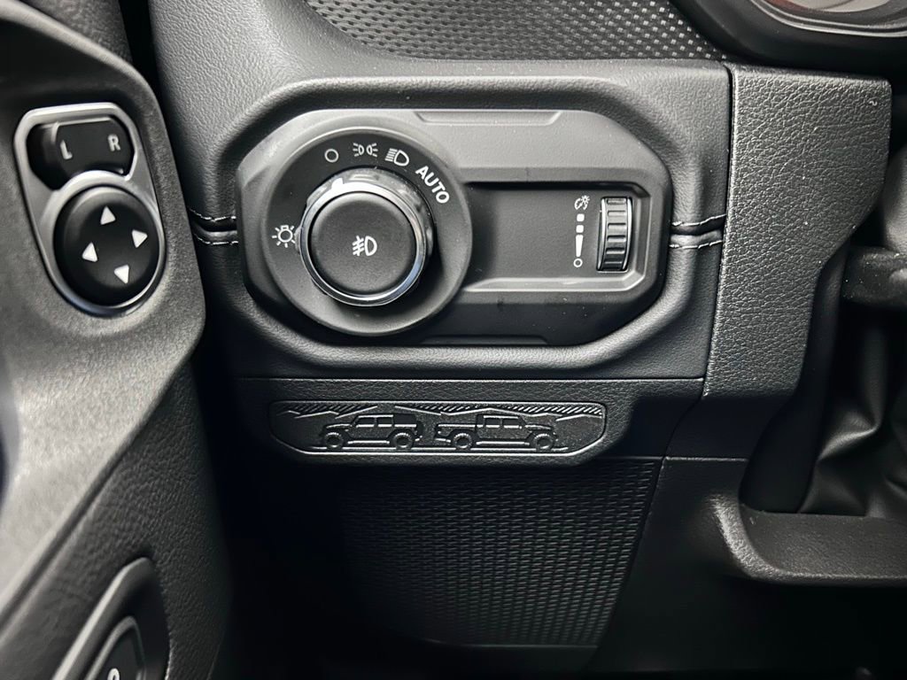 New 2026 Jeep Wrangler Rubicon AWD/4WD image 17