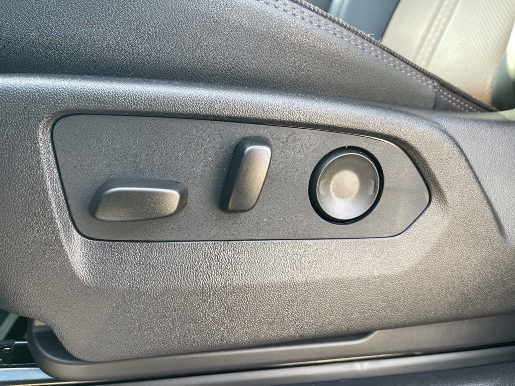 New 2026 Chevrolet Silverado 3500 High Country w/ Technology Package image 15