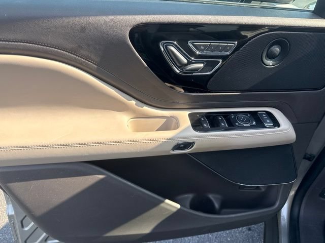 Used 2023 Lincoln Aviator Reserve w/ Equipment Group 201A AWD/4WD image 25