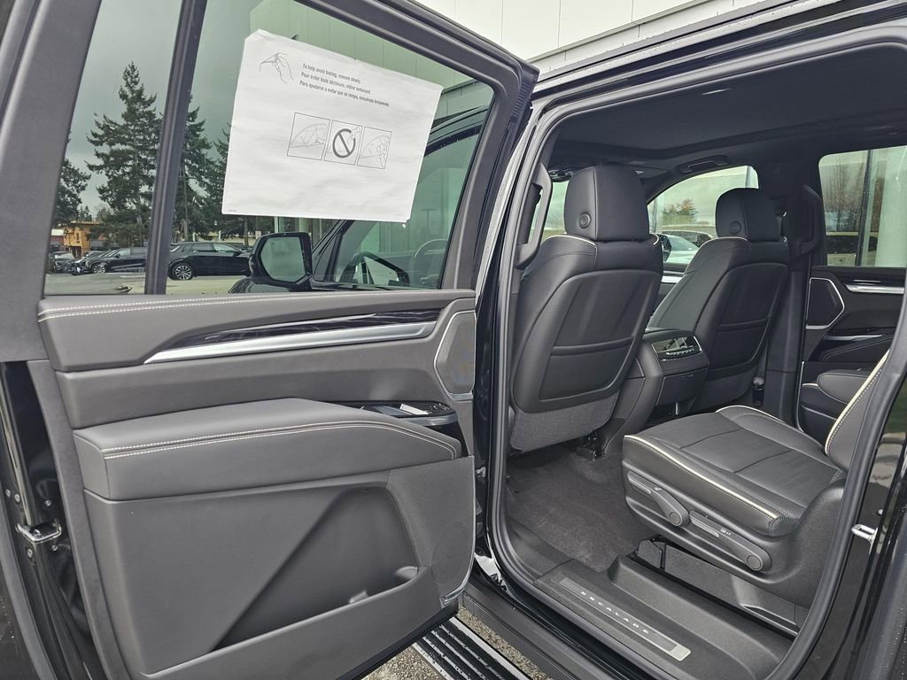 New 2026 Cadillac Escalade ESV Sport image 18