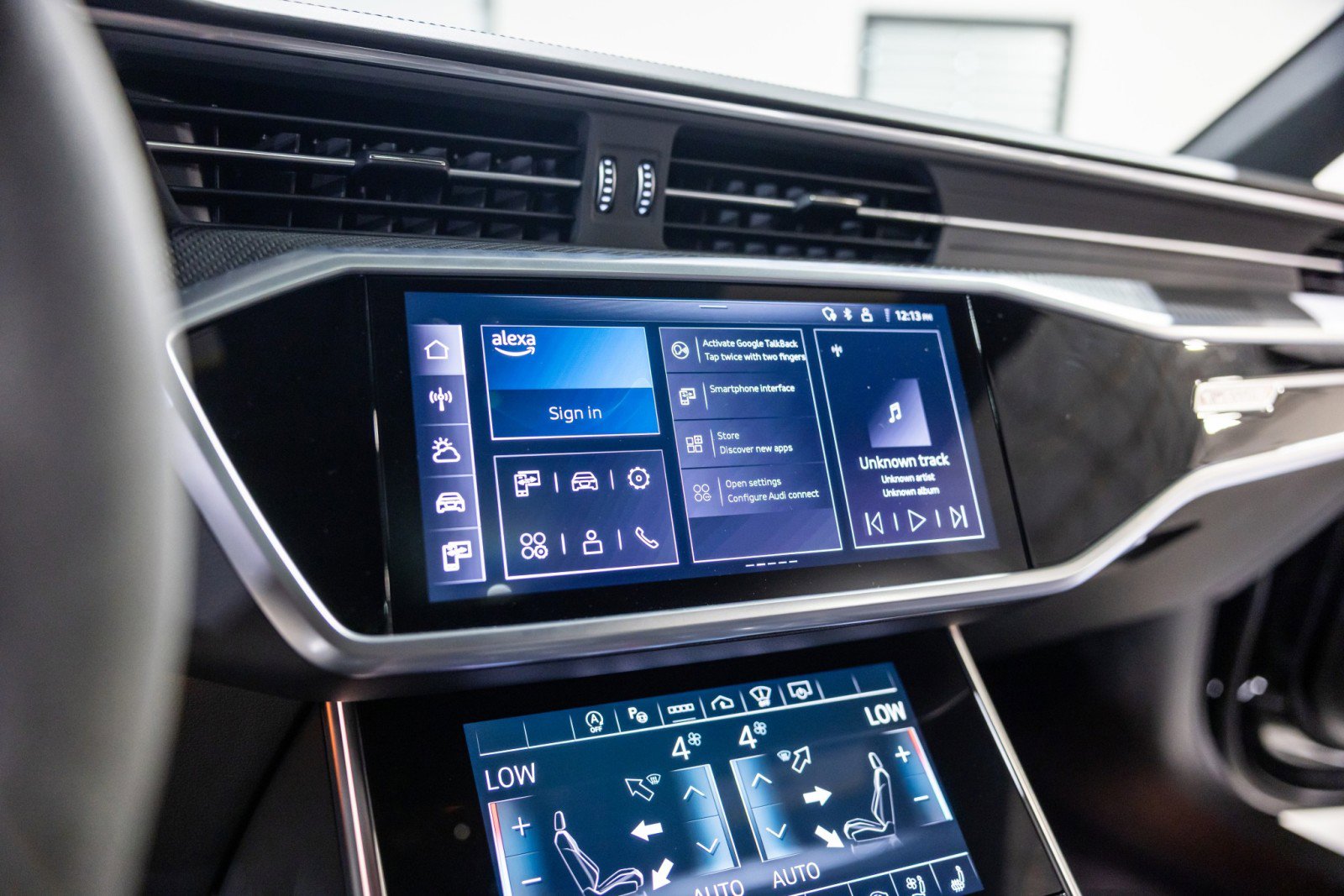 Used 2024 Audi RS 6 performance AWD/4WD image 40