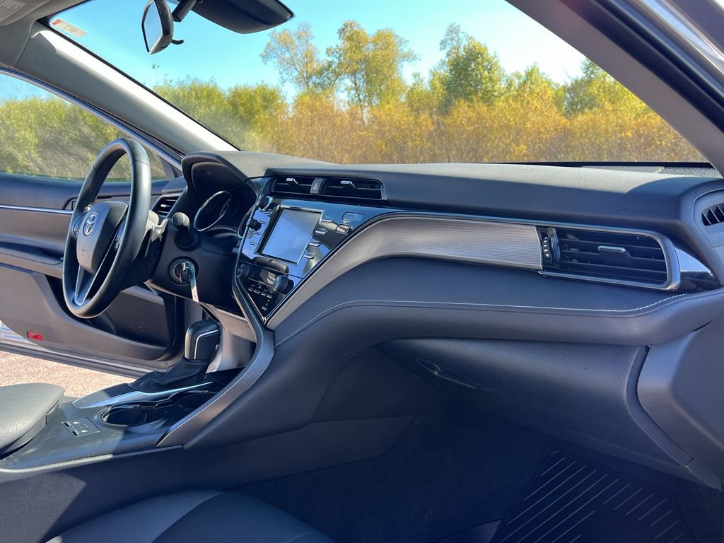 Used 2020 Toyota Camry SE image 27