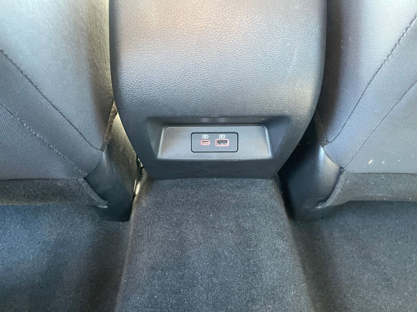 Used 2025 Nissan Altima 2.5 SV image 23