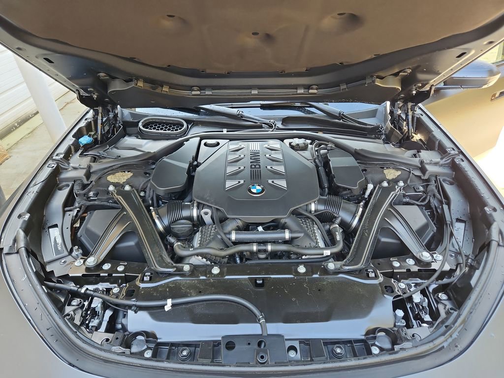 Used 2024 BMW 760i xDrive image 42