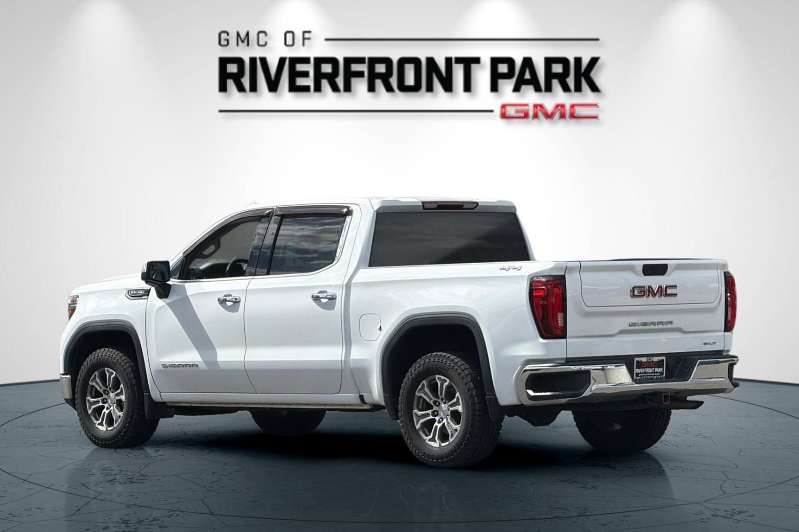 Used 2019 GMC Sierra 1500 SLT AWD/4WD image 5