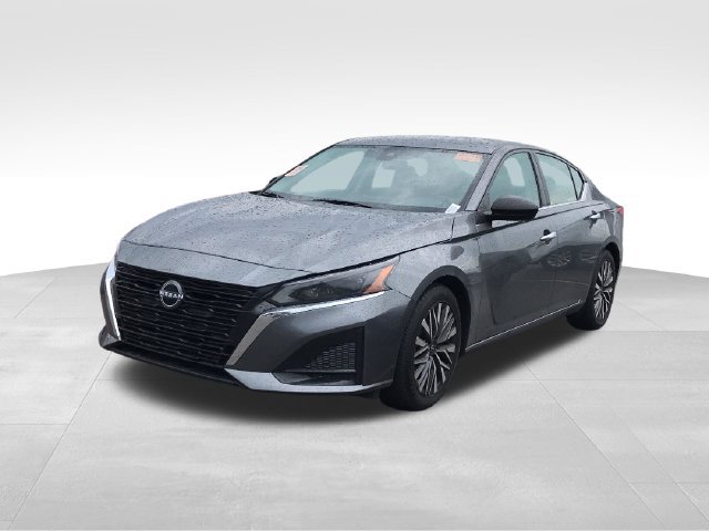 Used 2025 Nissan Altima 2.5 SV FWD image 25