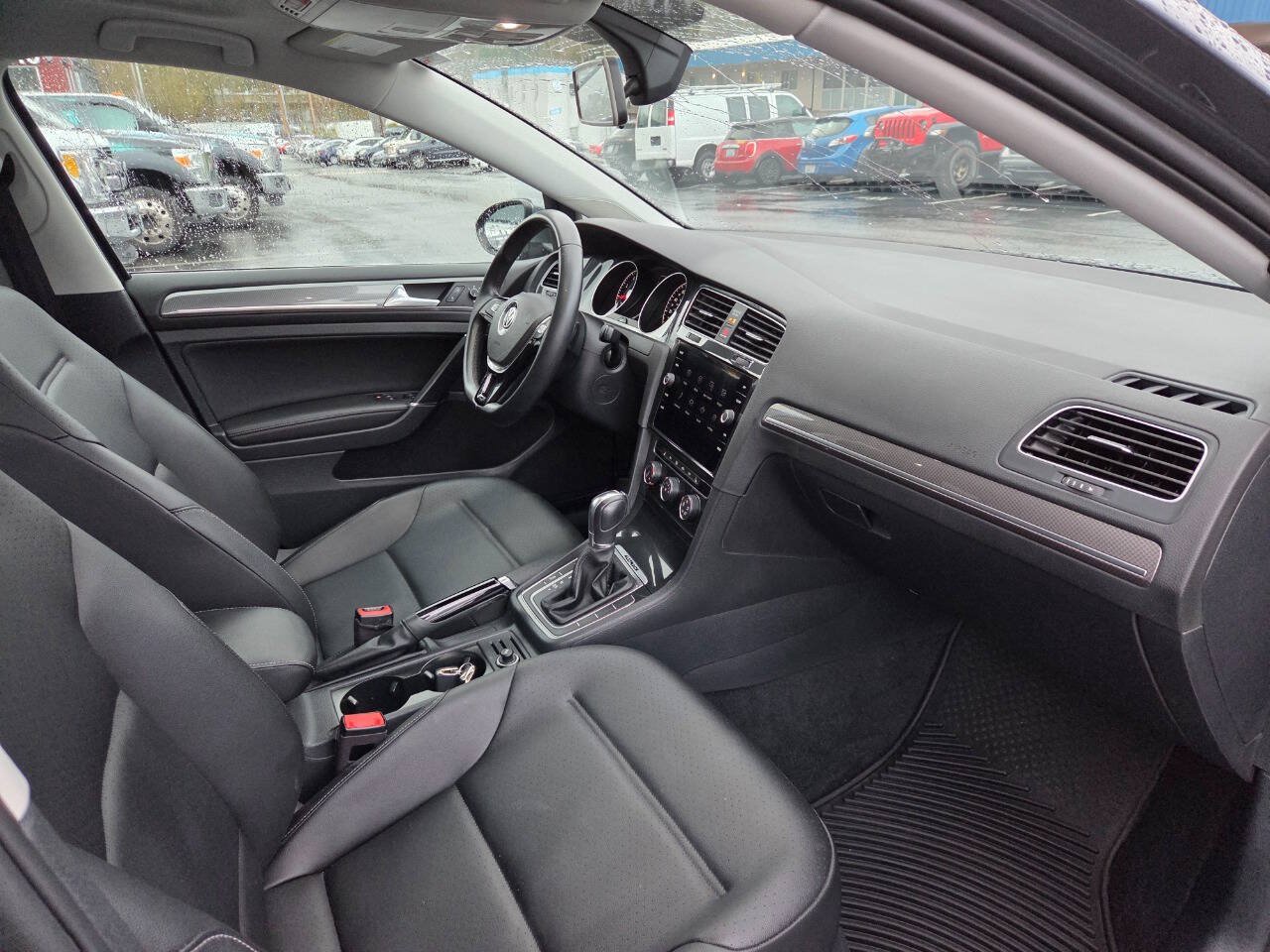 Used 2018 Volkswagen Golf Alltrack SE AWD/4WD image 16
