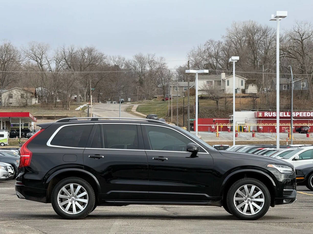 Used 2018 Volvo XC90 T6 Momentum w/ Convenience Package image 6