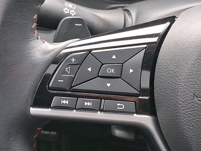 Used 2024 Nissan Altima 2.5 SR w/ SR Premium Package FWD image 11