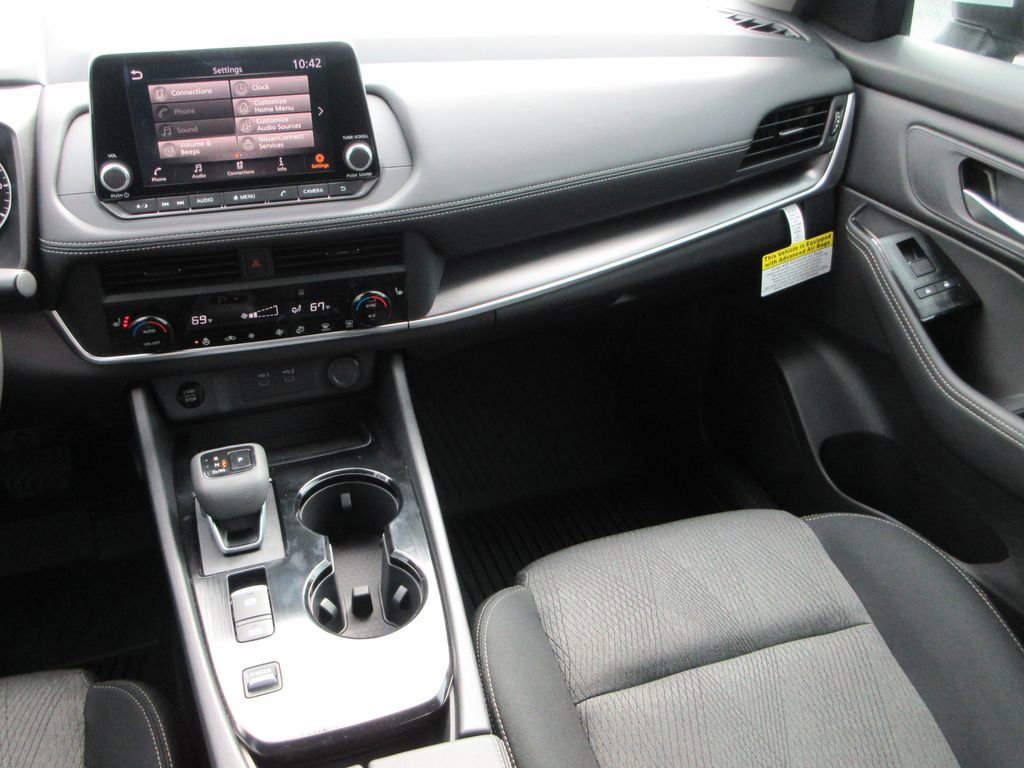 New 2026 Nissan Rogue SV w/ Cold Weather Package FWD image 12