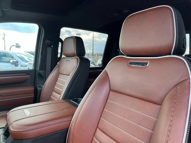 New 2026 GMC Sierra 3500 Denali Ultimate w/ LPO, Black Badging Package AWD/4WD image 14