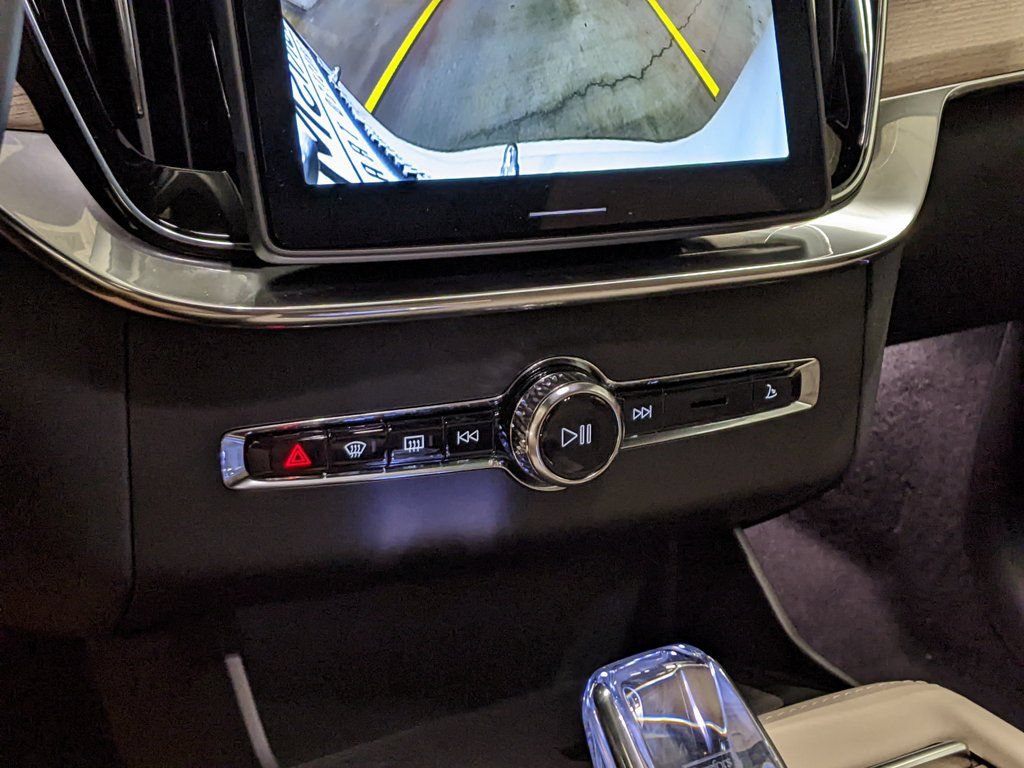 New 2026 Volvo XC90 B6 Ultra w/ Protection Package Premier AWD/4WD image 18