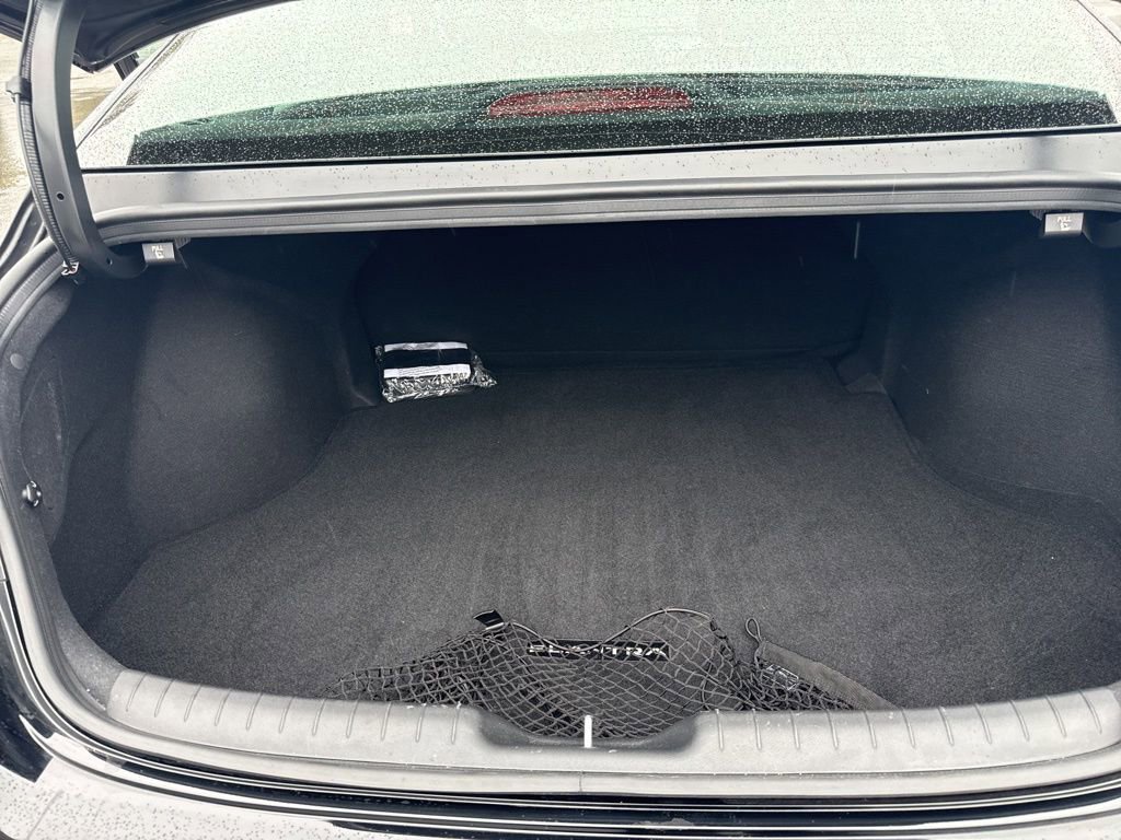 Used 2026 Hyundai Elantra SE image 35