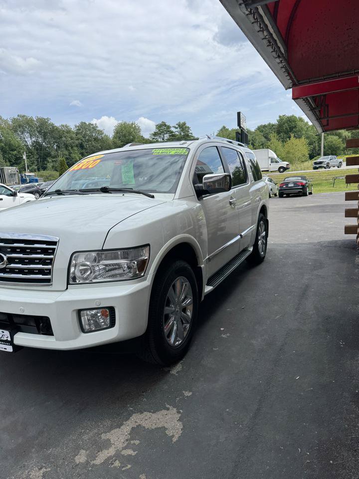 Used 2010 INFINITI QX56 4WD w/ Technology Pkg image 4