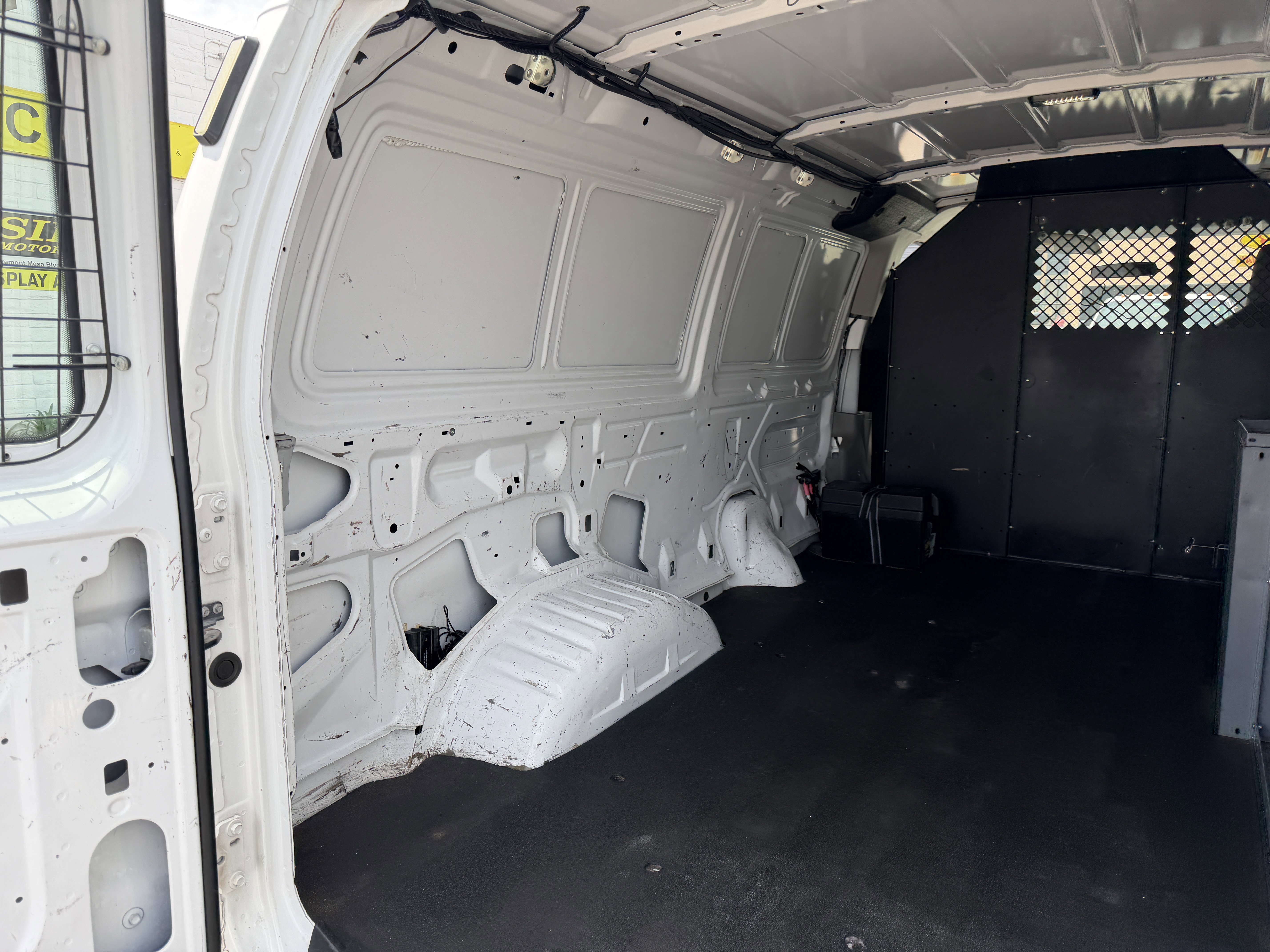 Used 2013 Ford E-150 and Econoline 150 w/ PWR Group RWD image 11