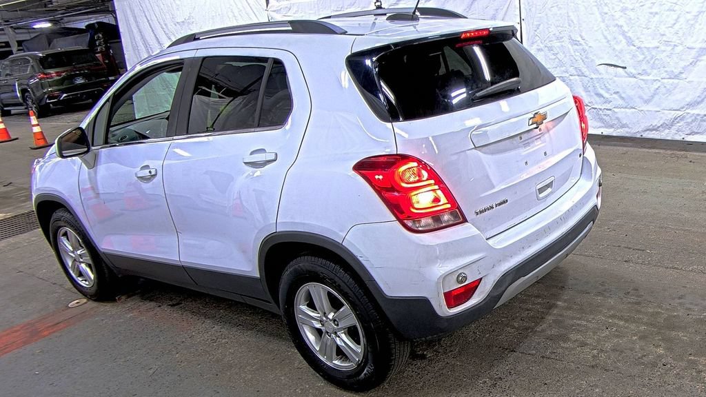 Used 2019 Chevrolet Trax LT AWD/4WD image 4