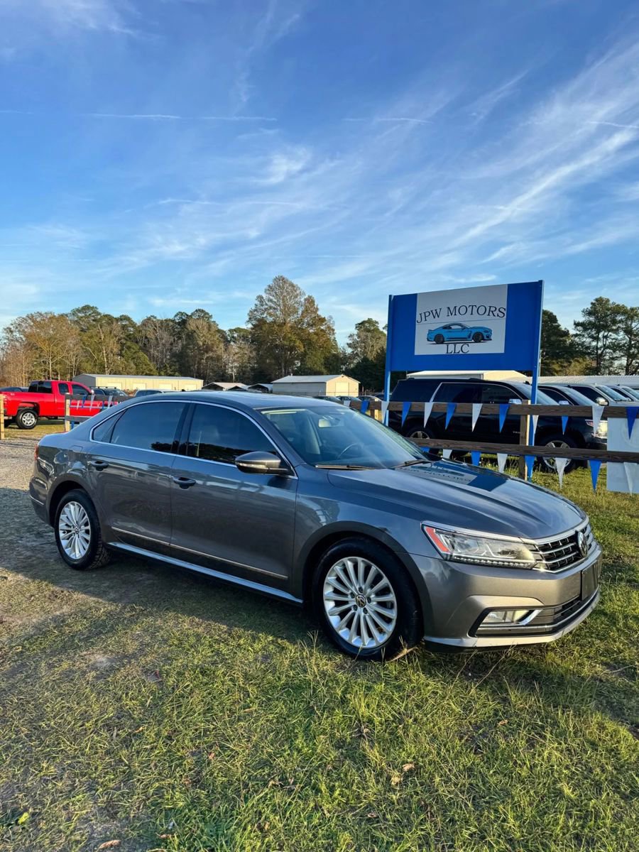 Used 2016 Volkswagen Passat 1.8T SE